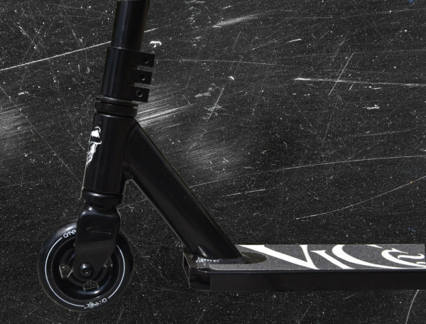 Самокат трюковый ATEOX VICE 2019 (Черный) Самокат трюковый ATEOX VICE 2019 (Черный)